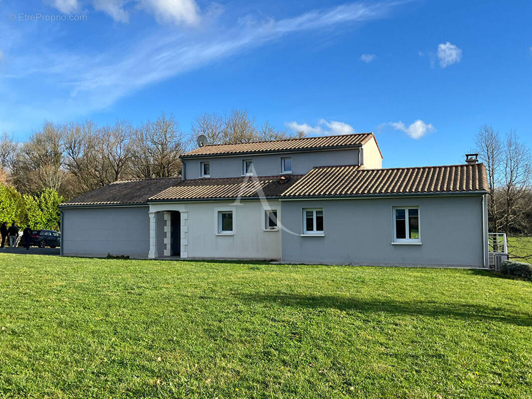 Maison à GUITINIERES