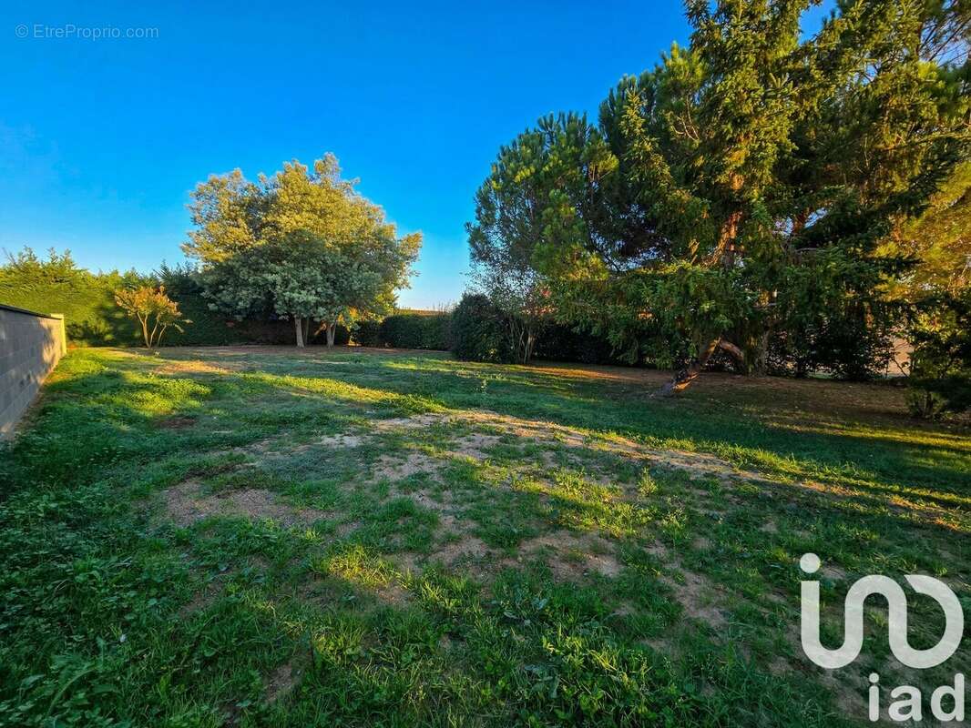 Photo 3 - Terrain à MONTBETON