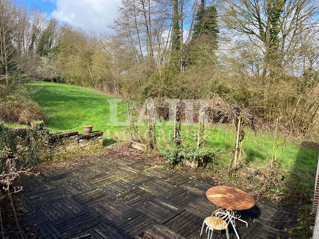 Maison à LE MELE-SUR-SARTHE