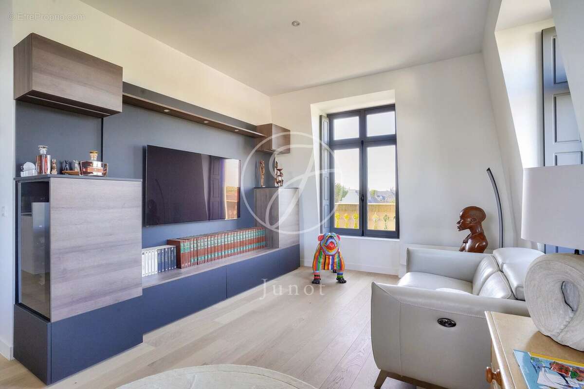 Appartement à MAISONS-LAFFITTE