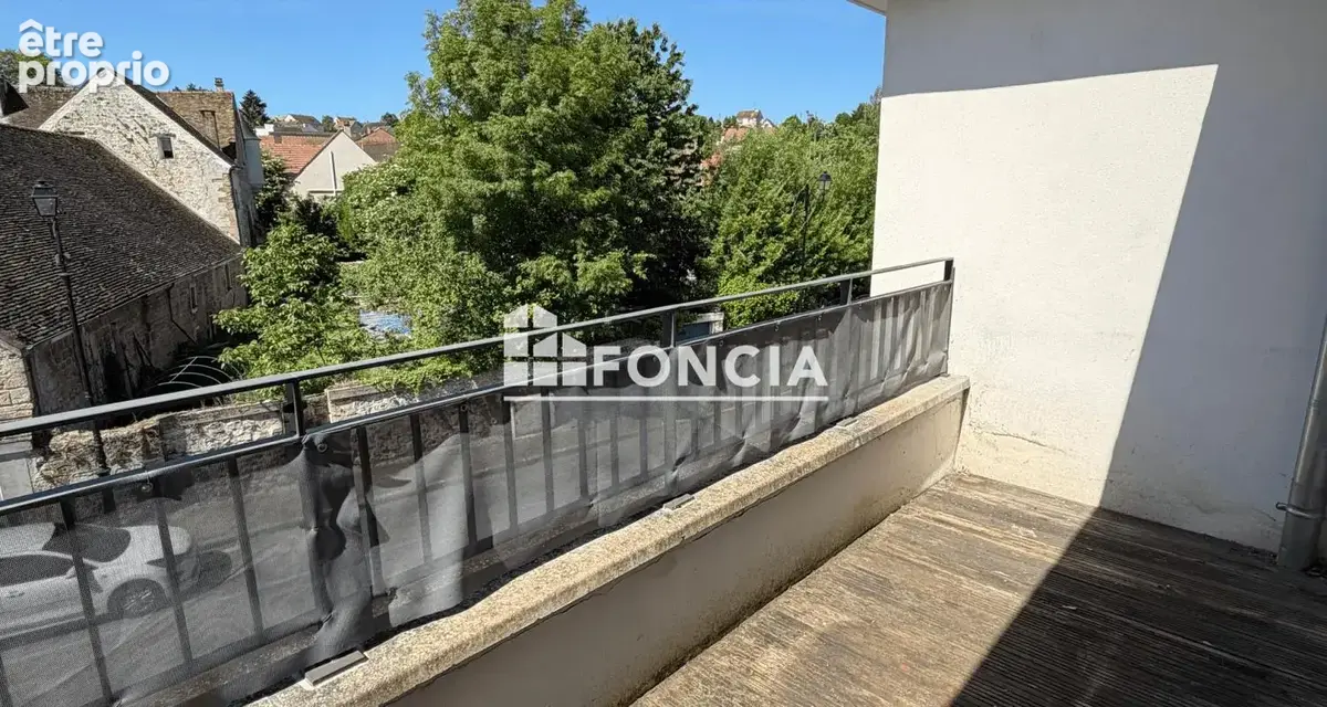OSNY - F2 43 m² avec balcon exposé SO – À proximité immédiate de la gare - photo 2