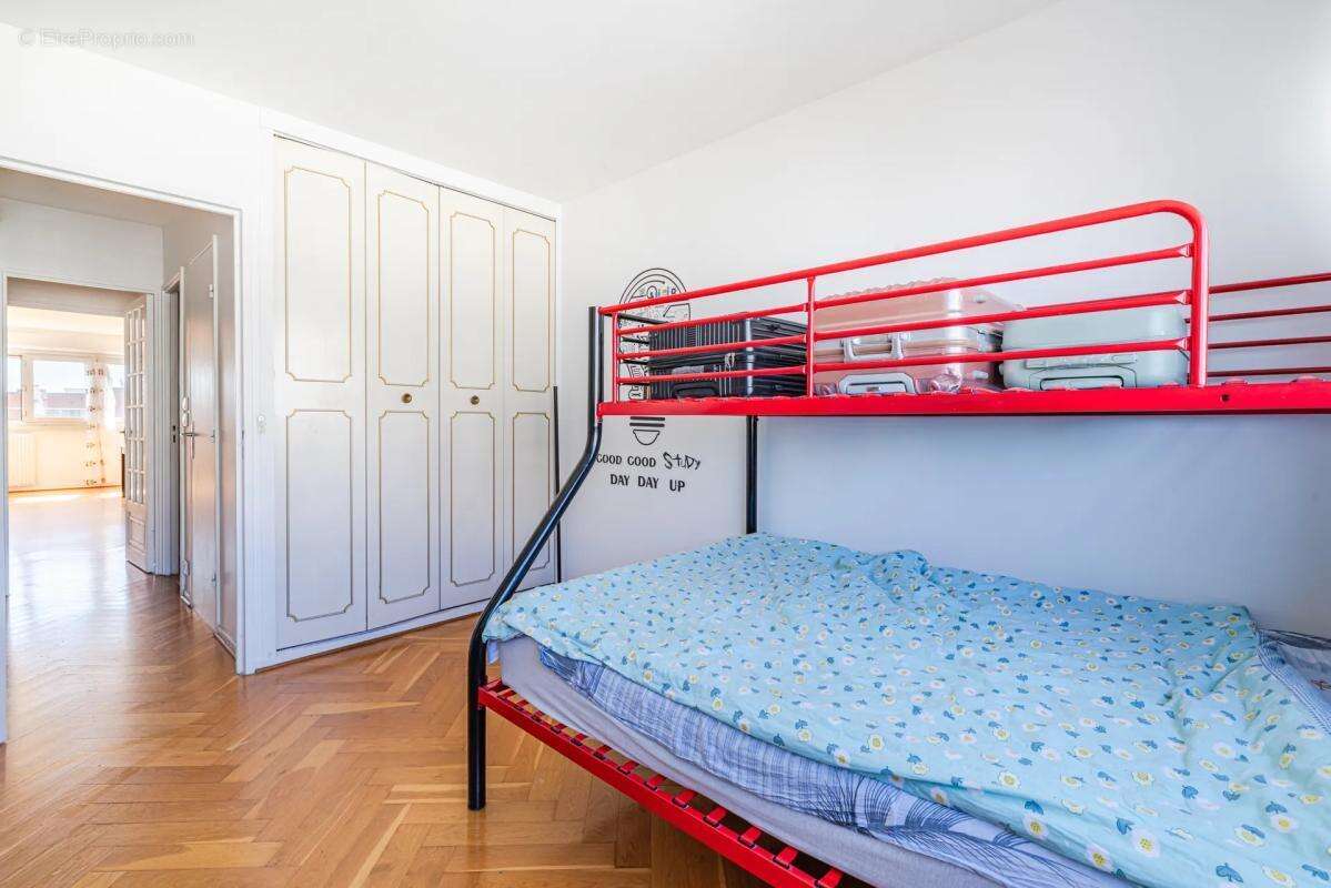Appartement à COLOMBES