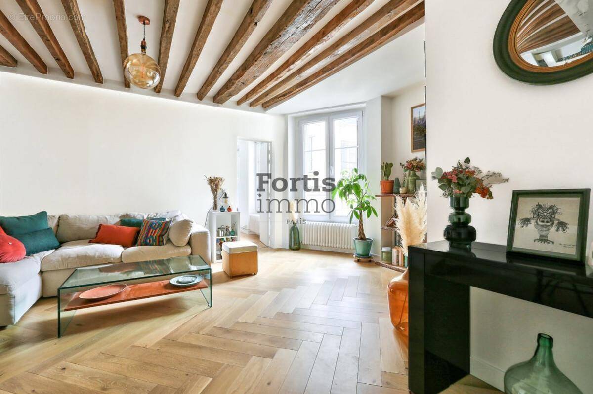 Appartement à PARIS-2E
