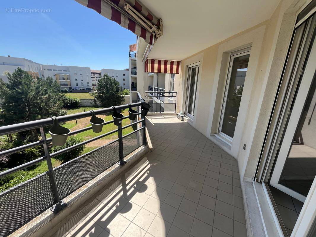 Appartement à PONT-DE-CHERUY
