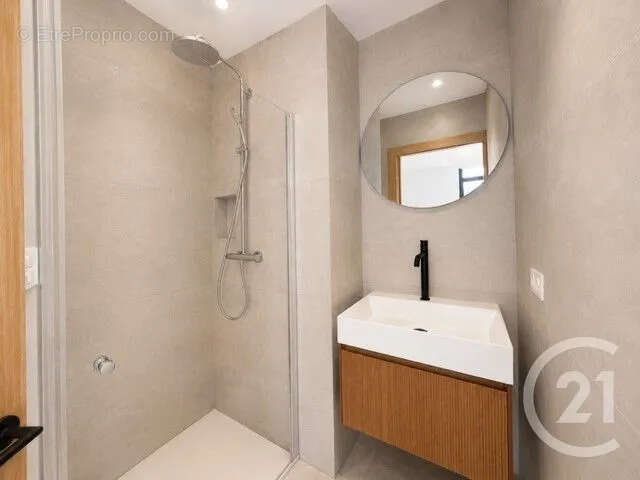 Appartement à ROQUEBRUNE-CAP-MARTIN