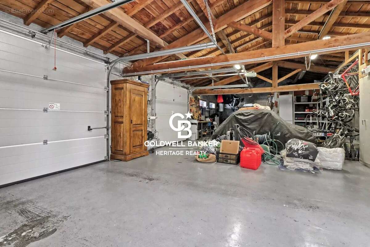 Maison à COLLONGES-AU-MONT-D'OR