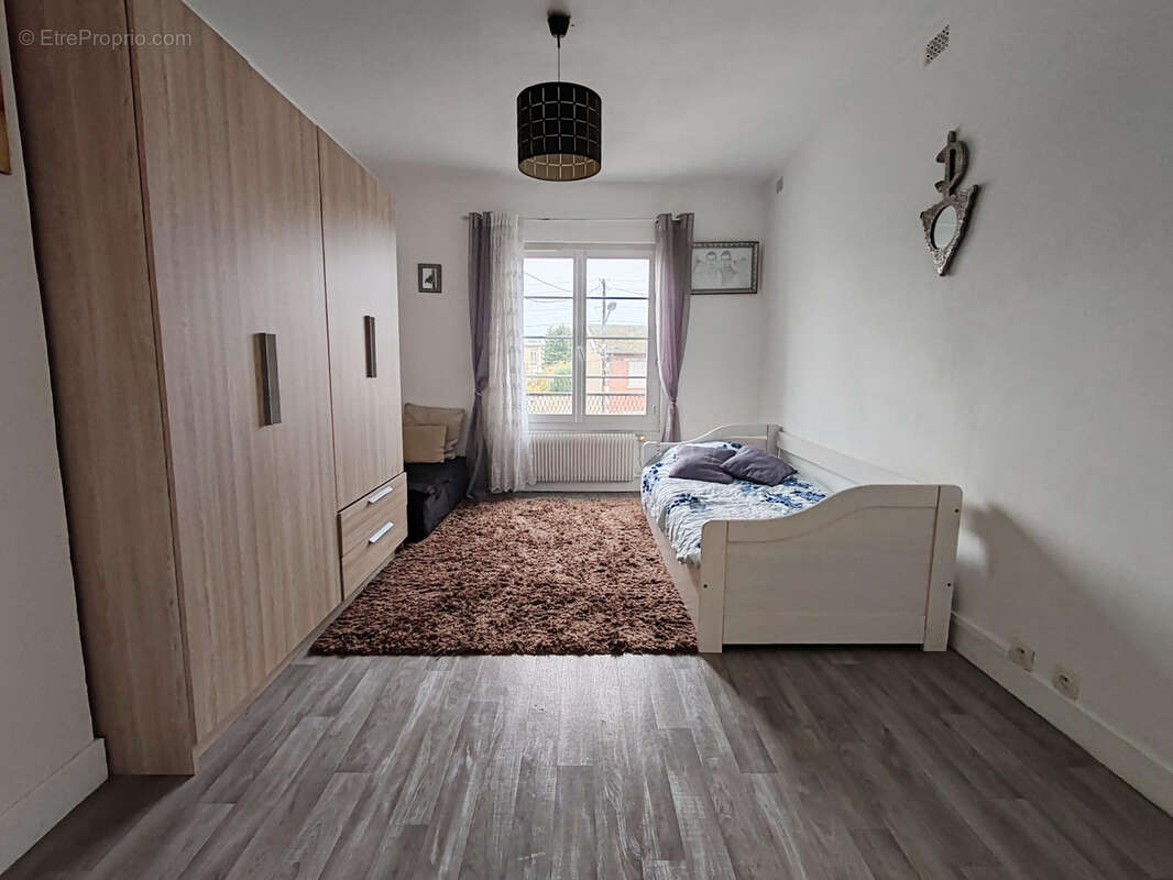 Maison à VILLERS-COTTERETS