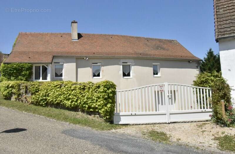 n°2 - Maison à BUXY