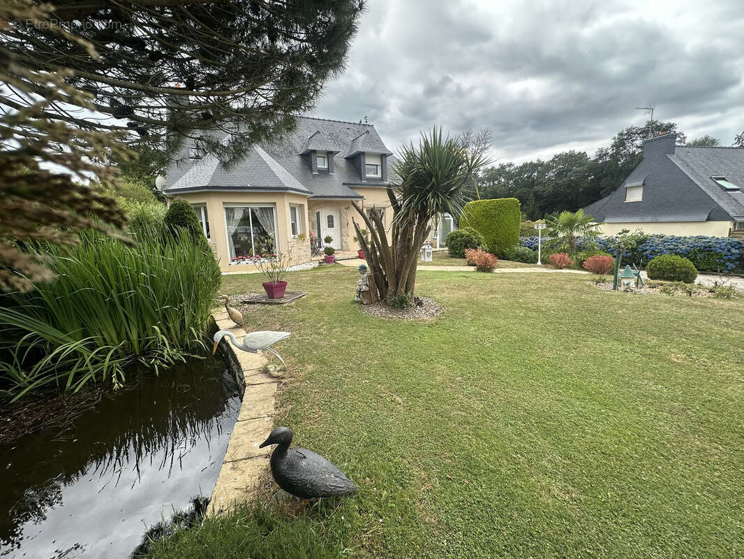 Melrand   Belle maison familiale avec véranda, sous-sol et grand terrain arboré - photo 21
