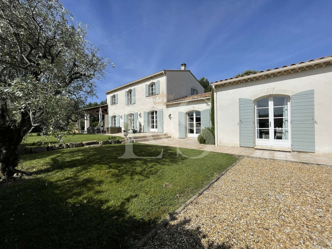 Maison à VAISON-LA-ROMAINE
