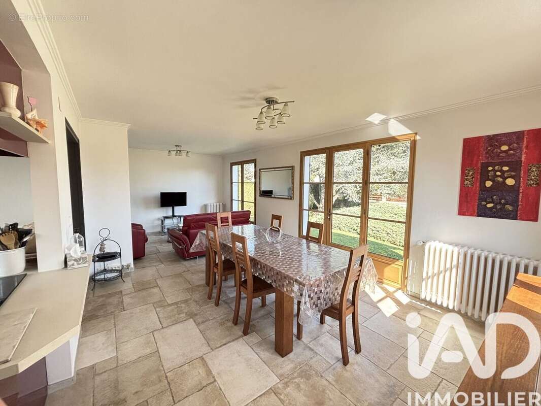 Maison 123 m² à Saint-Germain-Sur-Avre  - photo 4