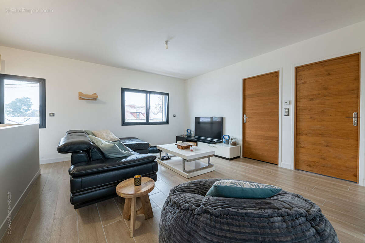 Maison à AUBEPIERRE-OZOUER-LE-REPOS