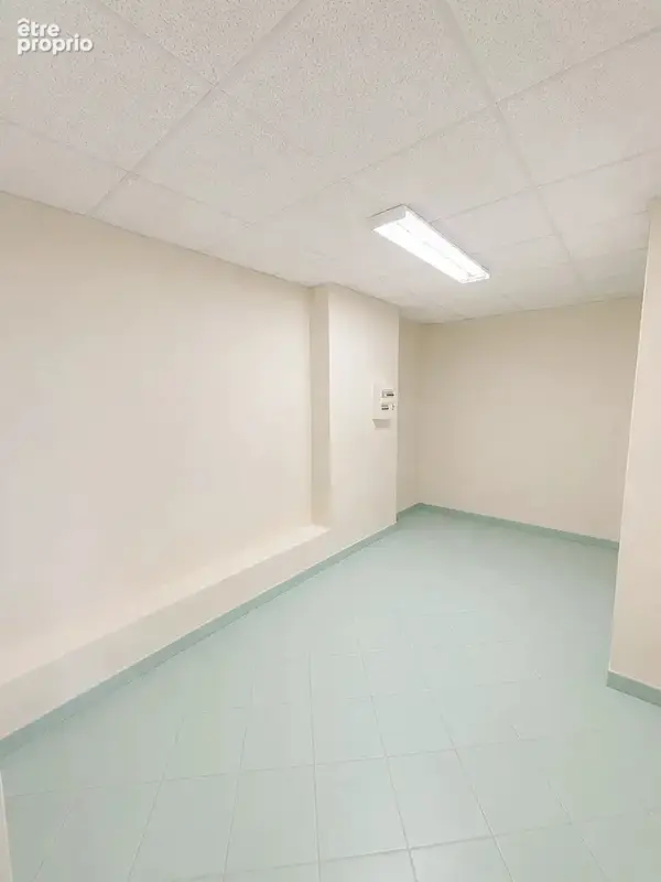 BASTIA - Bureaux / Local Professionnel 247 m² – 3 lots - photo 8