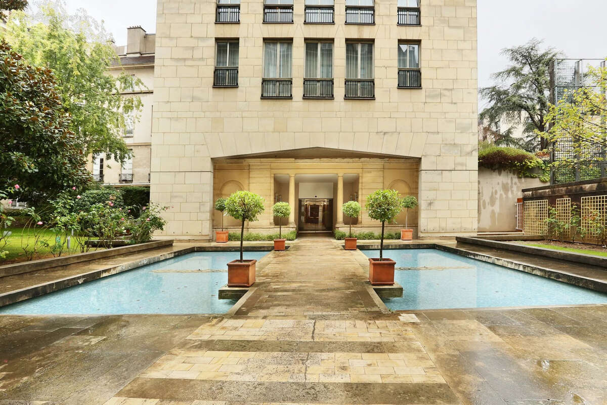 Appartement à PARIS-3E
