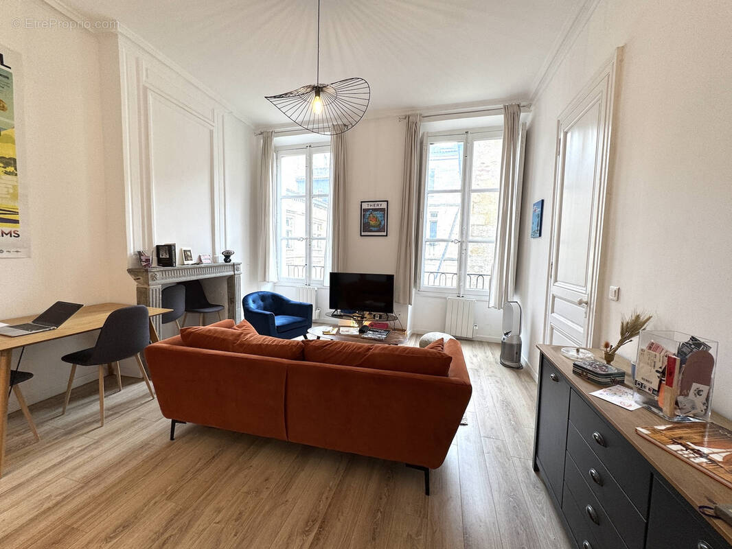 Appartement à BORDEAUX