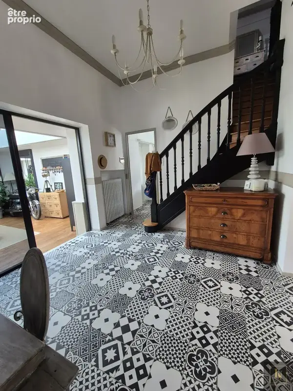 Bien d'exception Maison de VILLE 5 Chambres Garage Saint-Pere-en-Retz (44320)- Pays de RETZ - photo 5