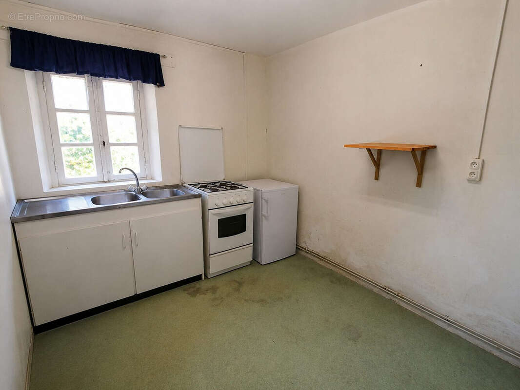 Maison 73 m² à Folles  - photo 5