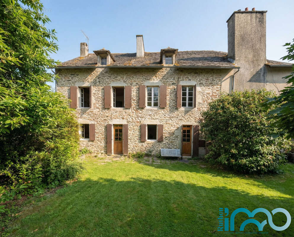 Maison 175 m² à Calmont  - photo 2