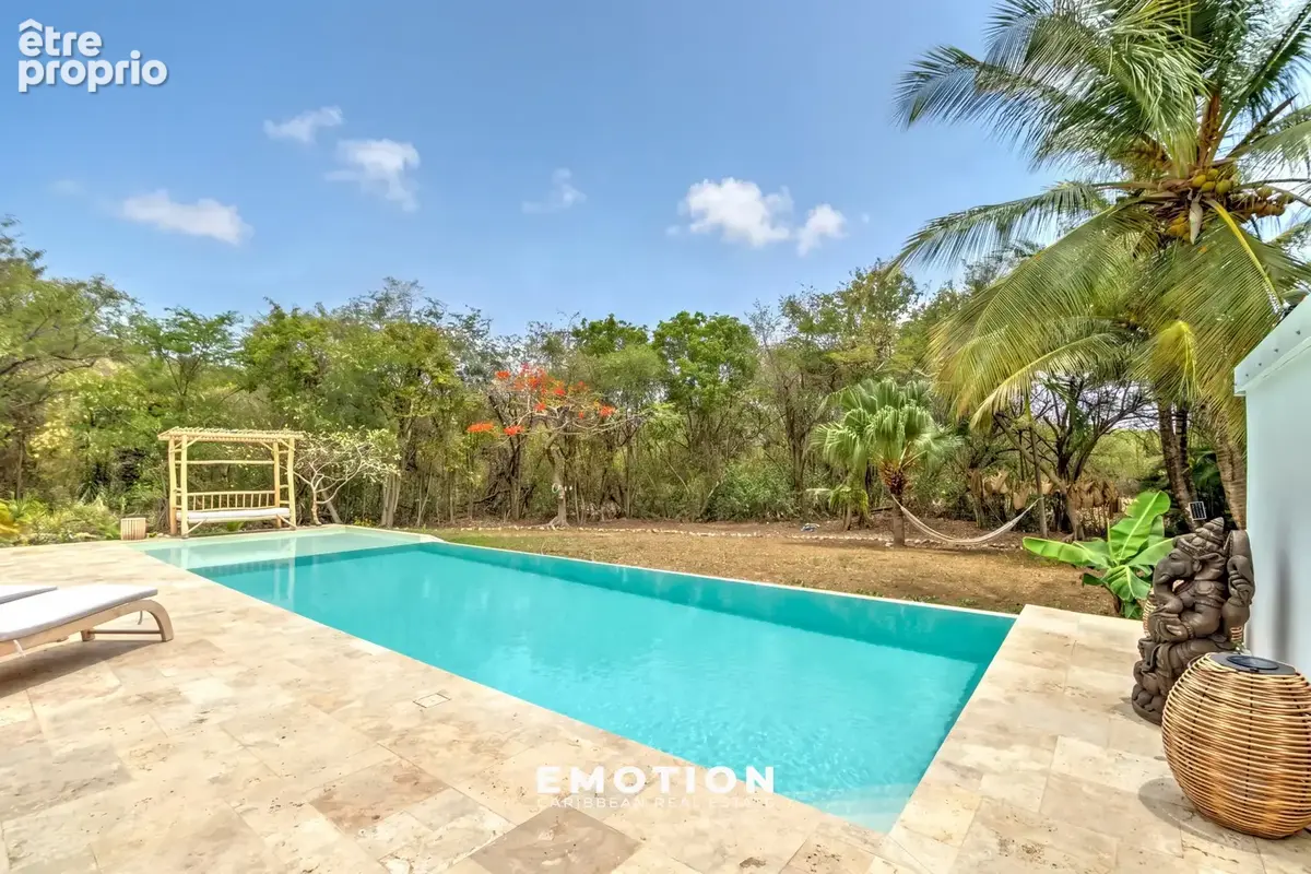 Villa R+1 - T7 avec piscine - DESHAIE - photo 5