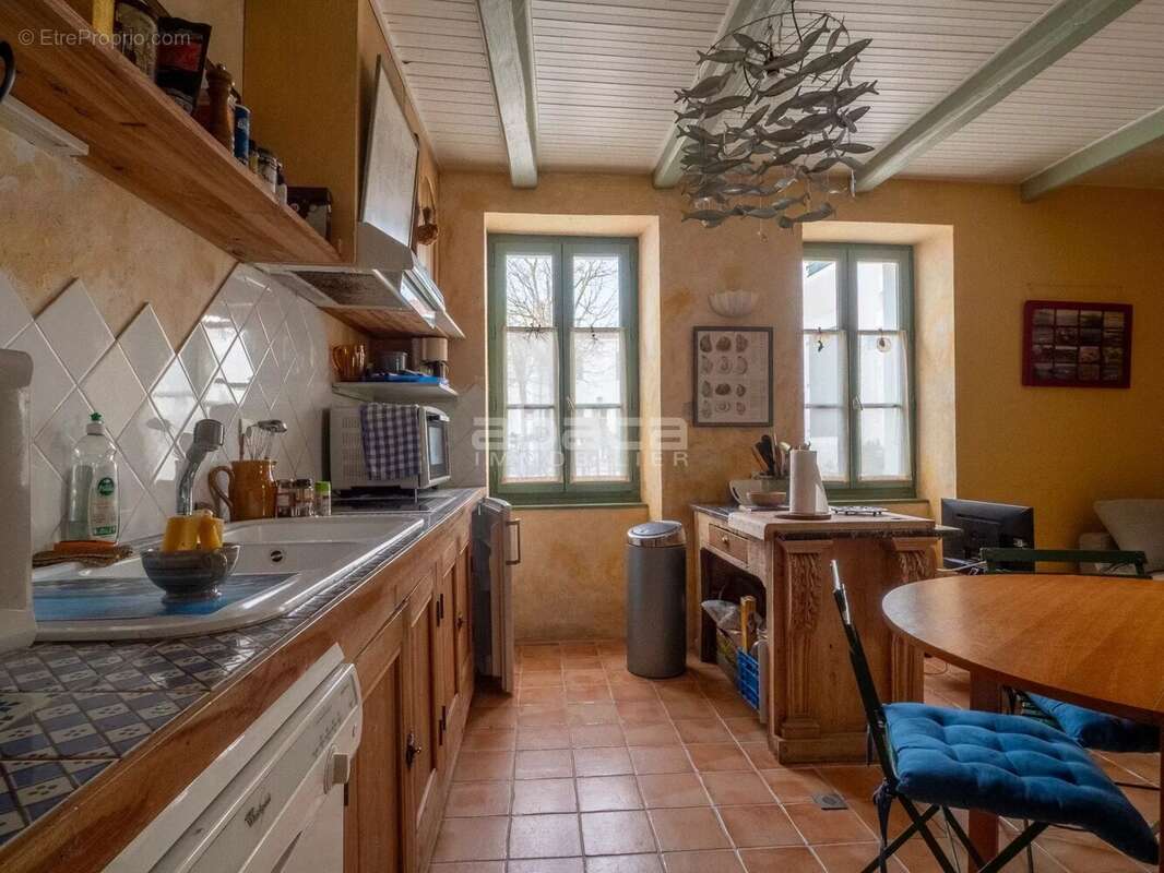 Maison à LES PORTES-EN-RE