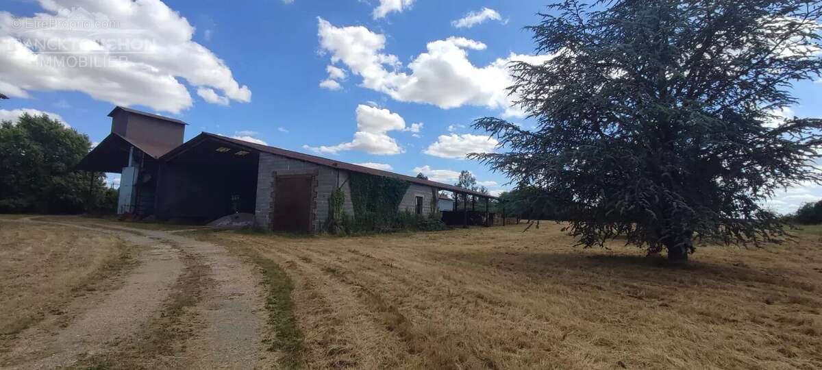 Maison à PERS-EN-GATINAIS