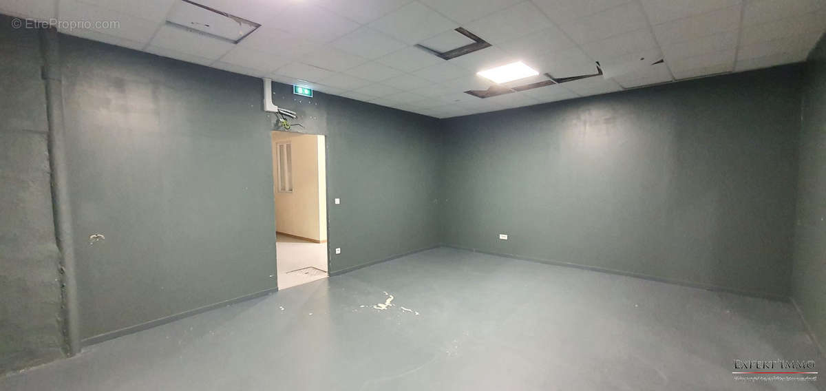 Commerce à LA SEYNE-SUR-MER