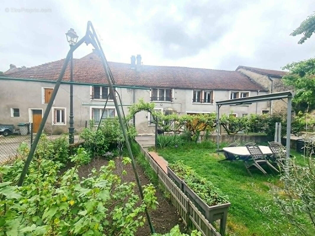 Maison à POULANGY