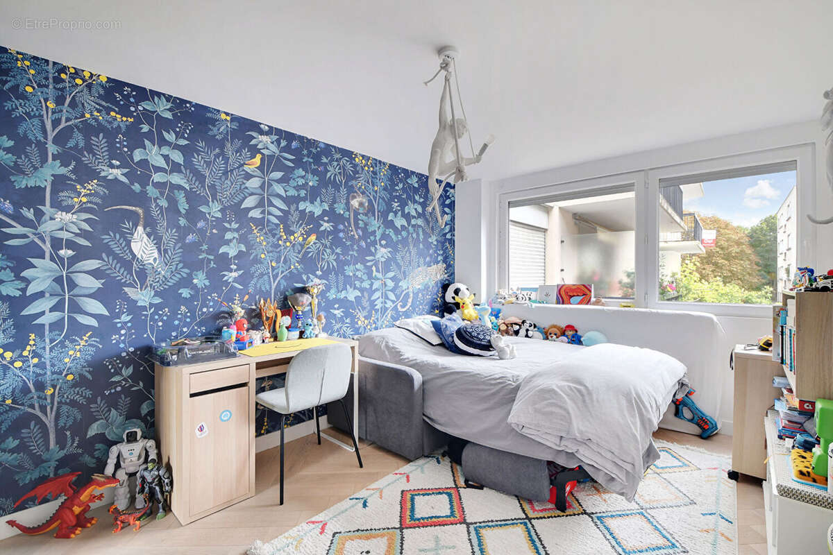 Appartement à SURESNES