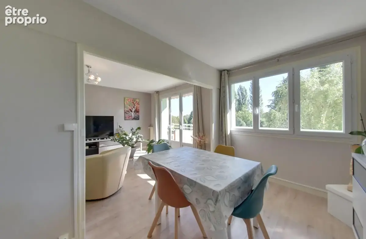 Ascenseur, Balcon et Verdure - photo 4