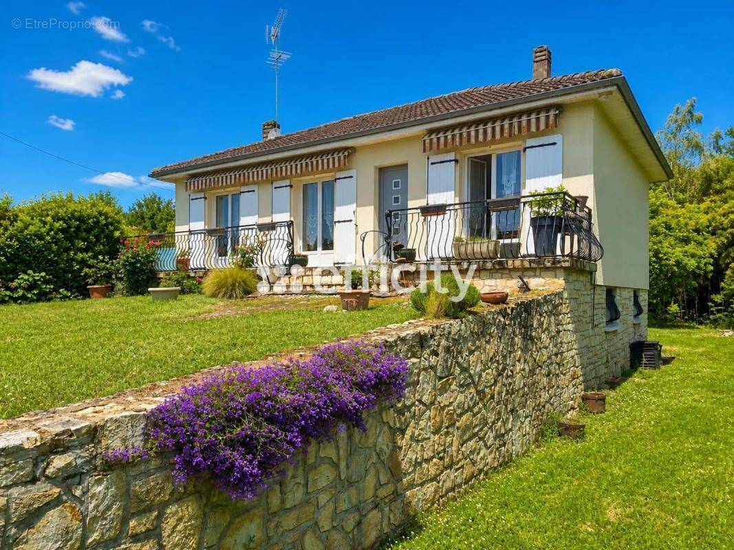 Maison à CHABANAIS