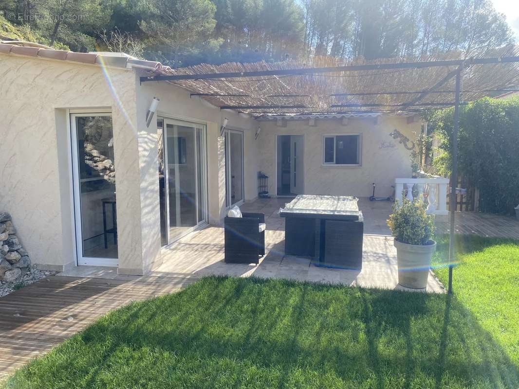 Maison à LA BOUILLADISSE