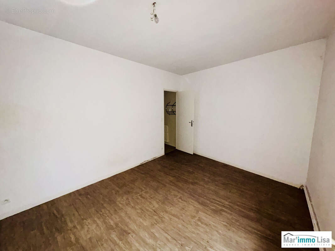 Maison 230 m² à Courthezon  - photo 7
