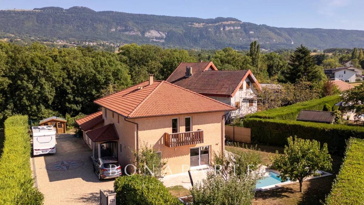 Maison à NEYDENS