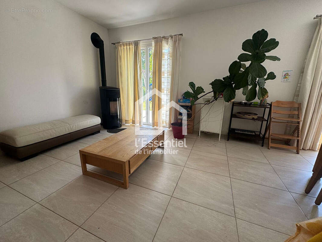 Maison à VERNEUIL-SUR-SEINE