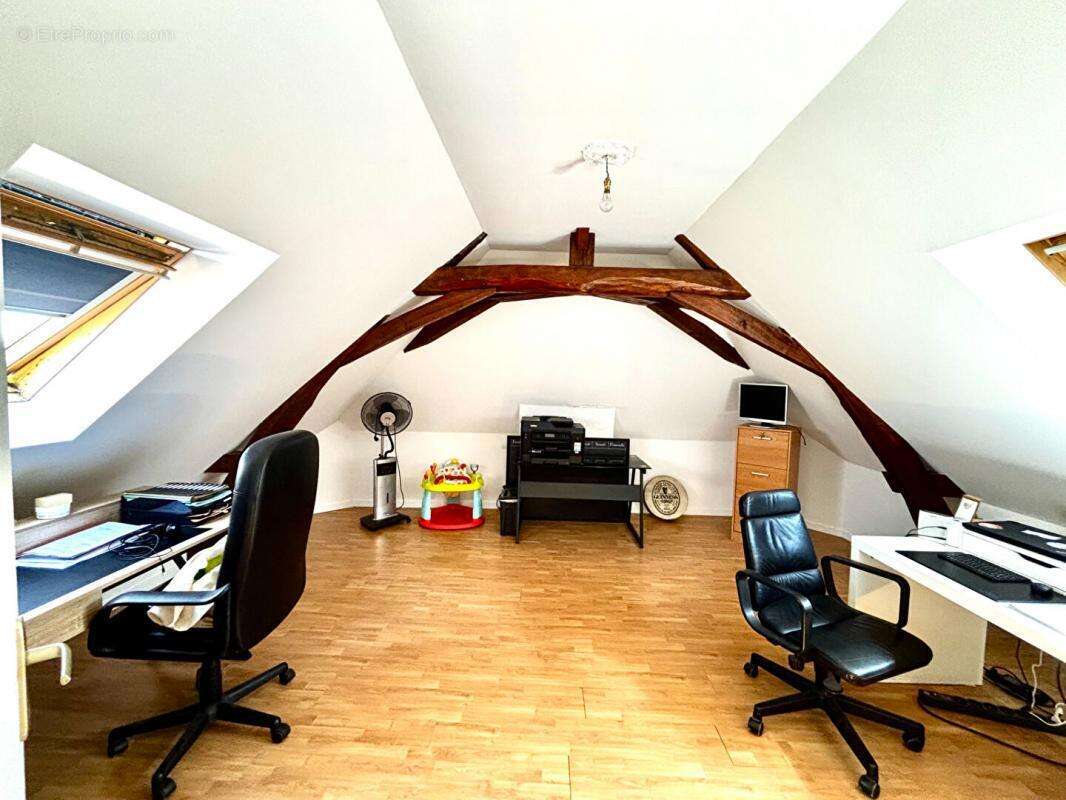 Maison à LA MENITRE