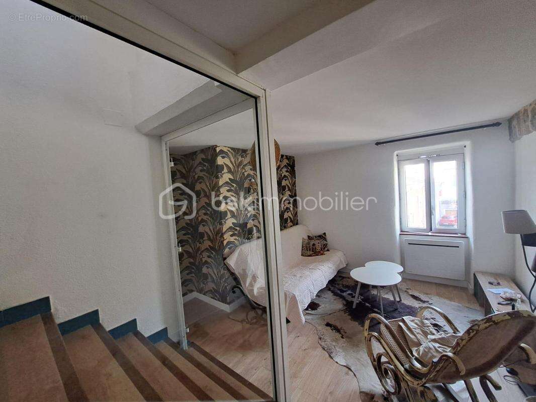 Appartement à UCEL