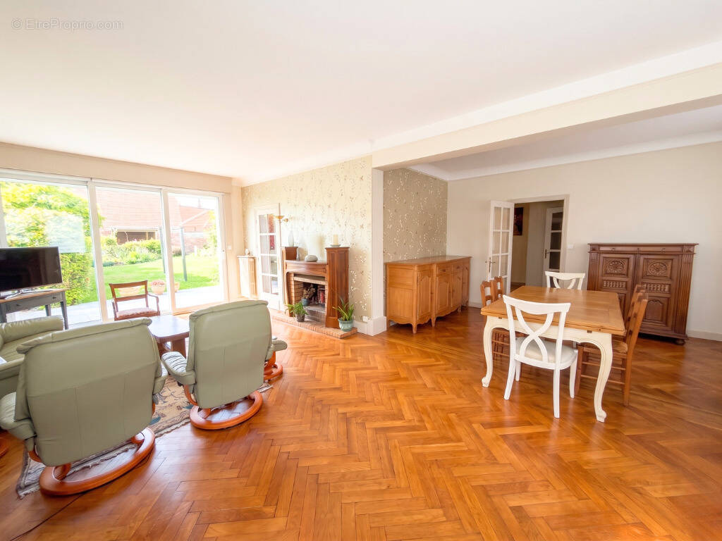 Maison à AIRE-SUR-LA-LYS