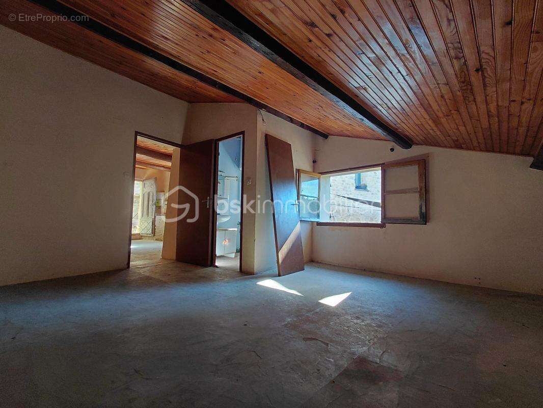 Investissement patrimonial rentable & Maison de famille au cœur de la Provence - photo 11