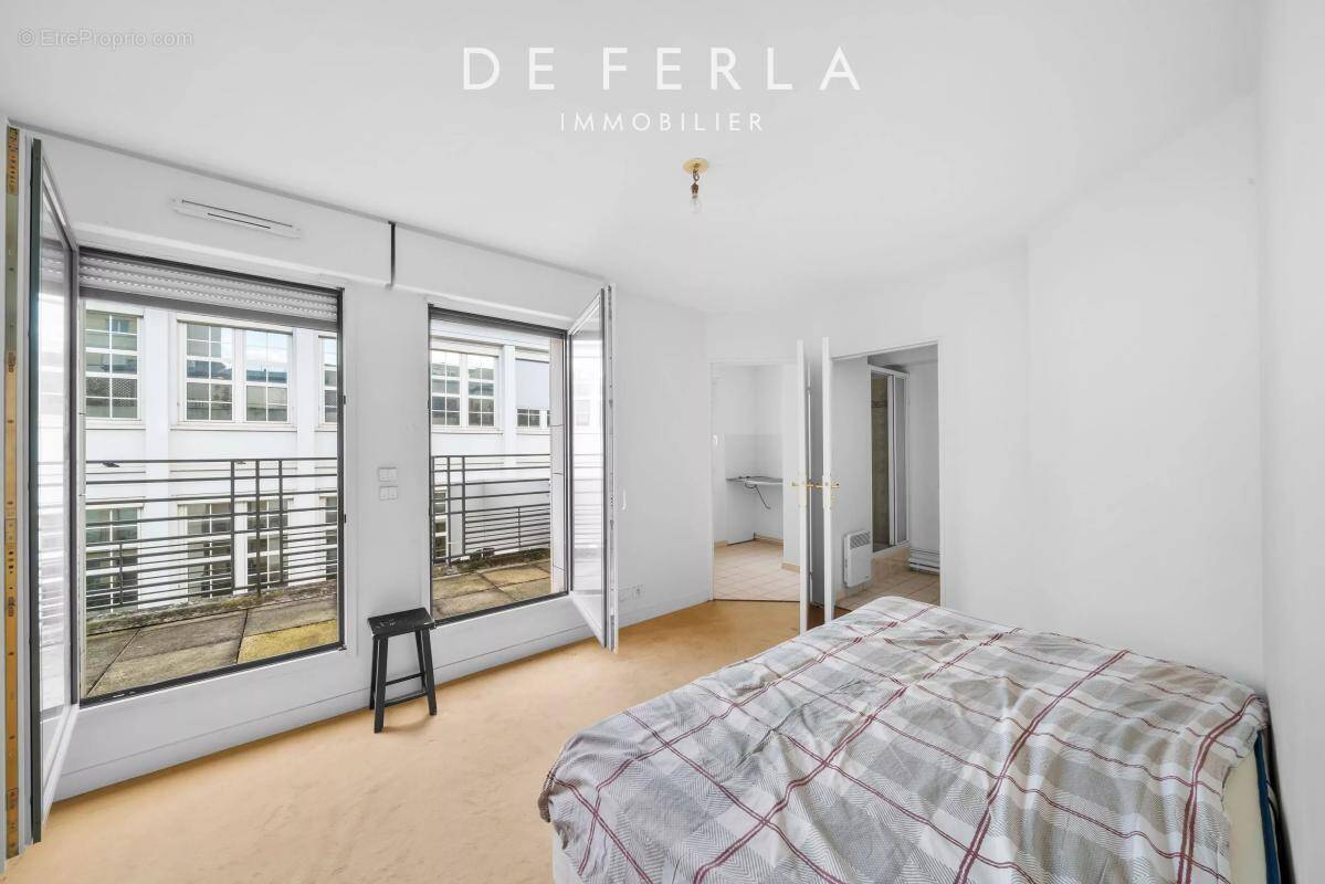 Appartement à PARIS-15E