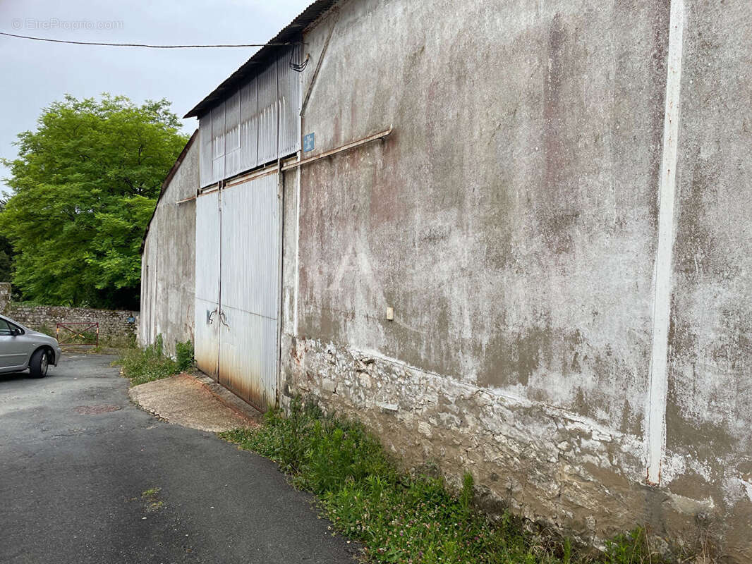 Garage Pont L Abbe D Arnoult 186 m2 - photo 4