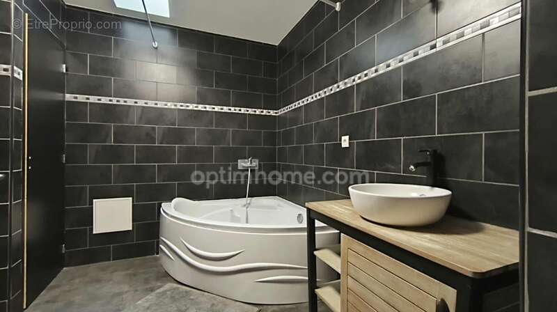 Maison à LE THILLOT