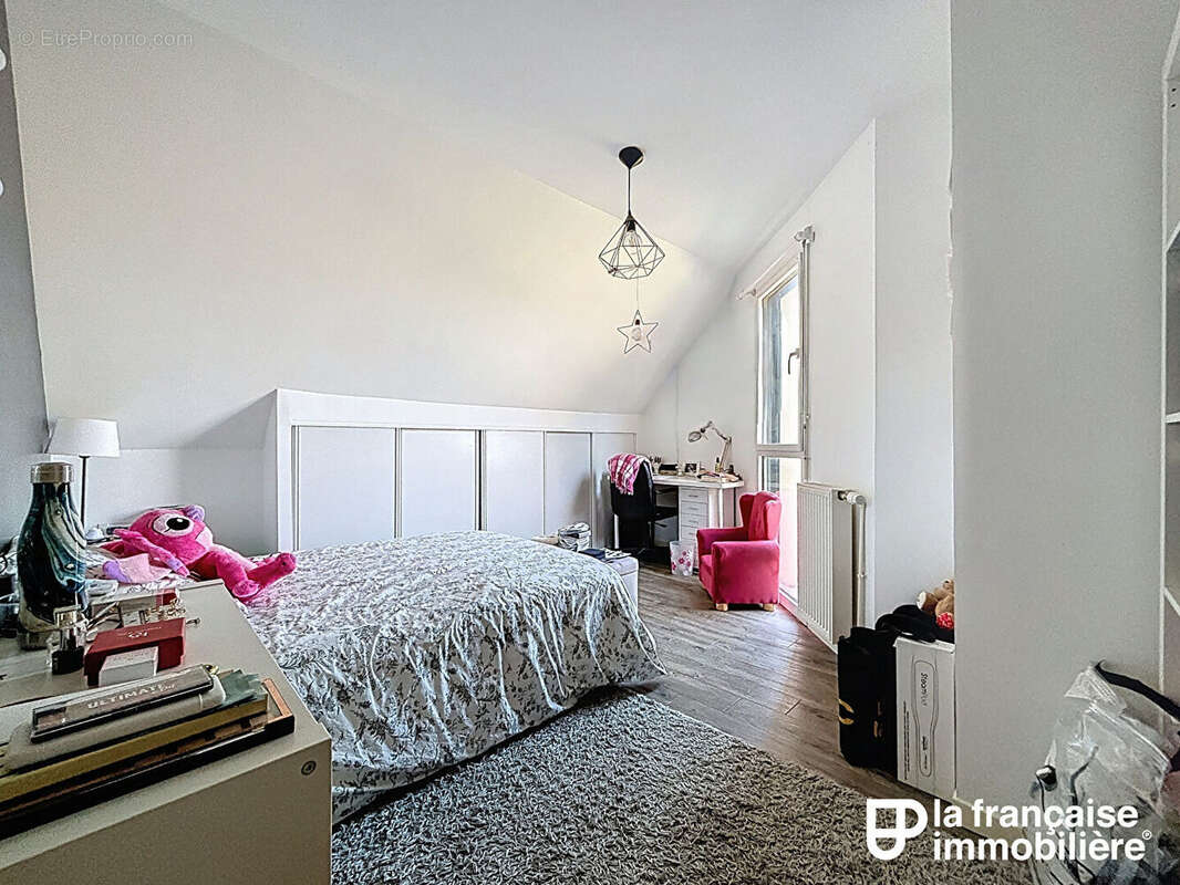 A VENDRE - Domaine Cicé Blossac - propriété 7 pièces - photo 17