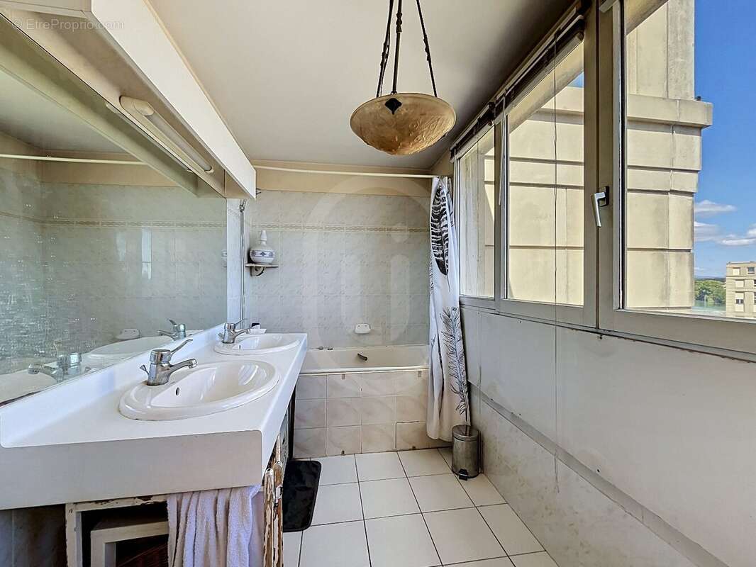 Appartement en dernier étage avec garage et cave - photo 15