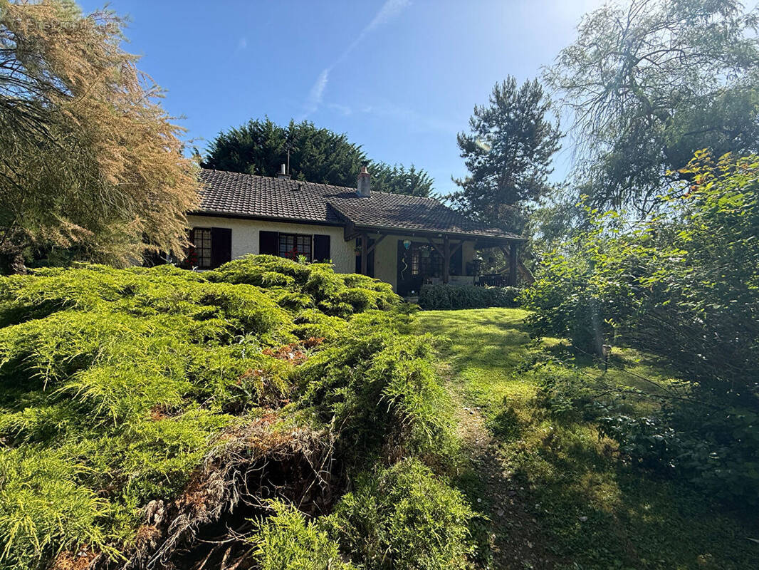 Maison à CUSSAY