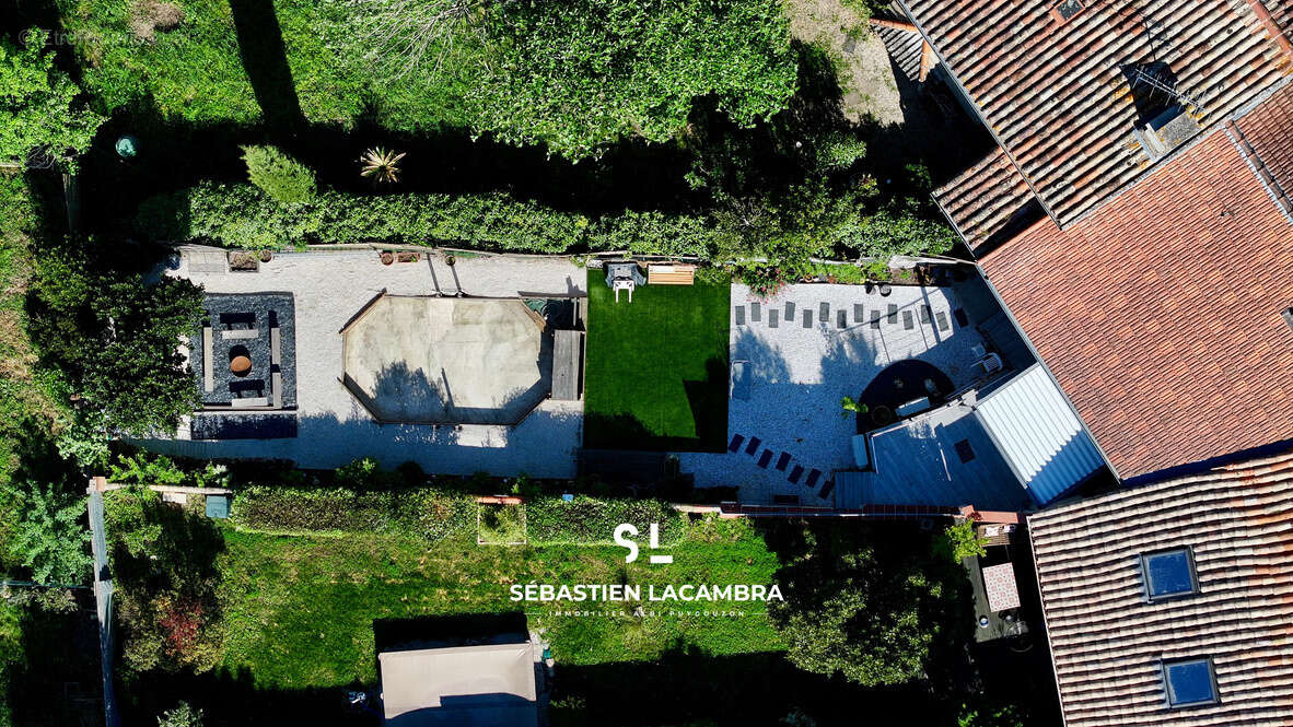 Maison de charme 8 pièces   Rénovation haut de gamme   Garages, atelier & jardin   Cœur de Lisle-sur-Tarn - photo 6