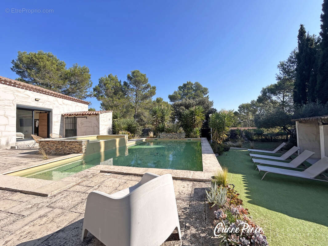 Maison à NIMES