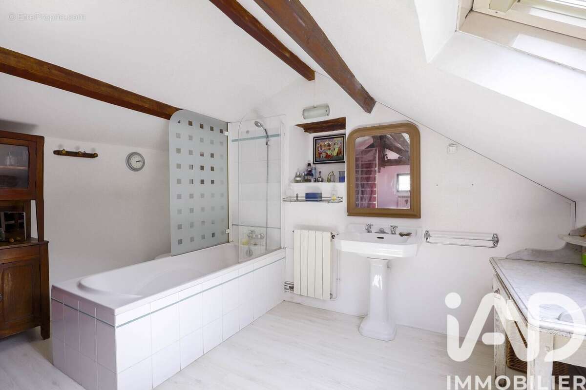 Photo 8 - Maison à LE PLESSIS-ROBINSON