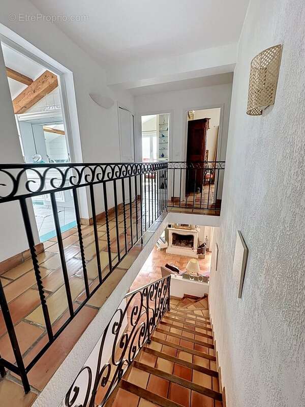 Maison à VALLAURIS