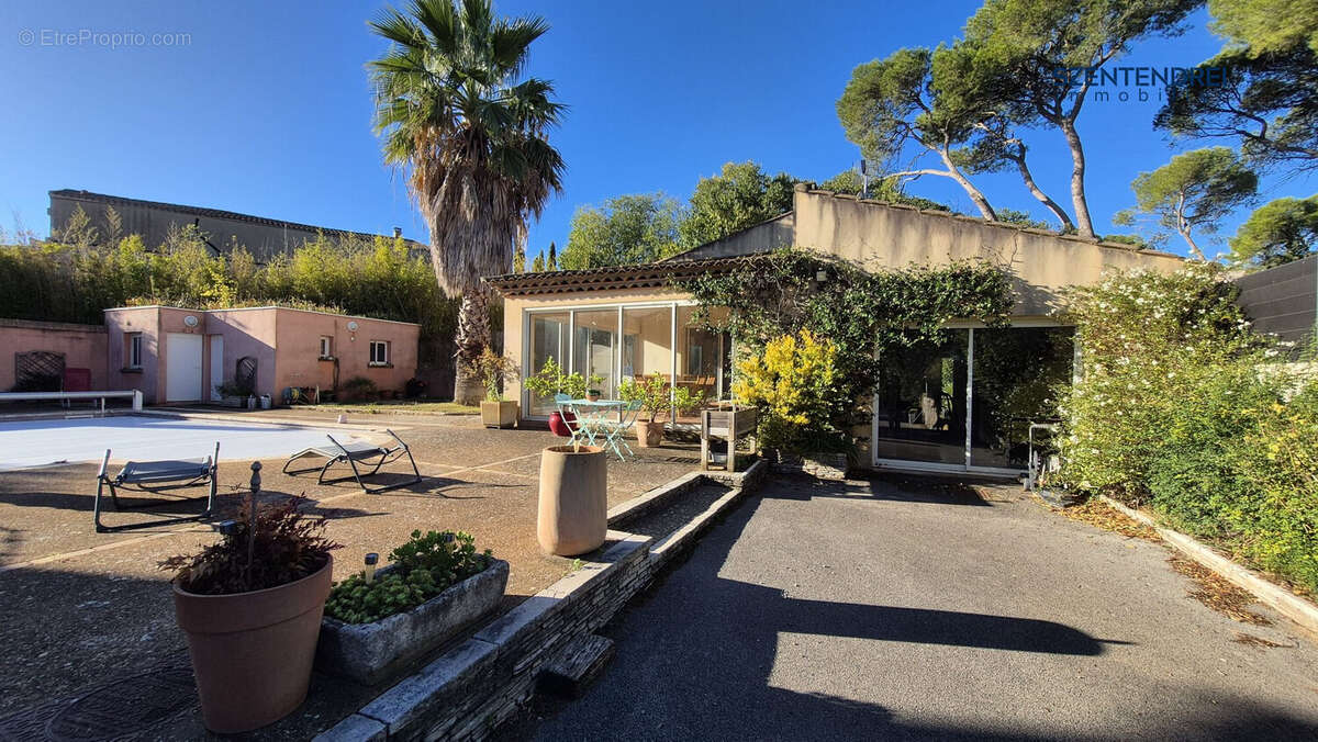 vente villa villetelle szentendrei immobilier - Maison à VILLETELLE