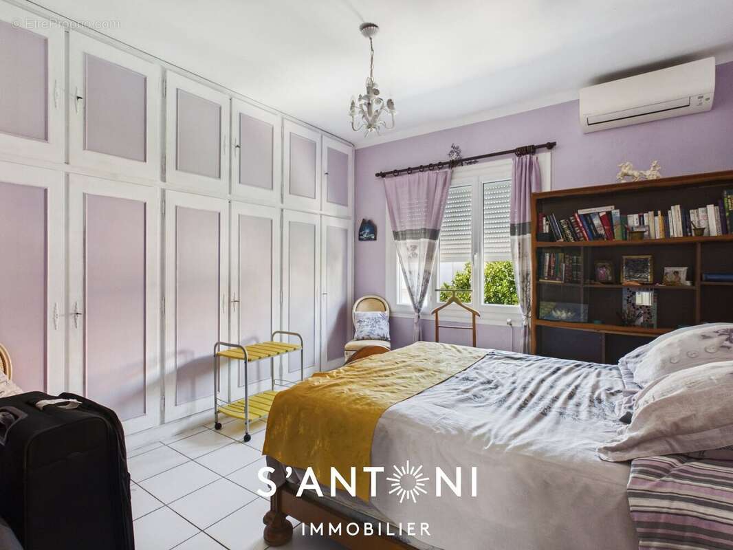 BEZIERS - Maison familiale 186 m² avec piscine et grand terrain de 860 m² - photo 10